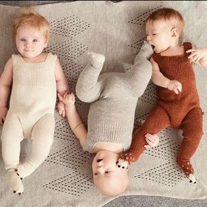 Brown baby knitted jumpsuits